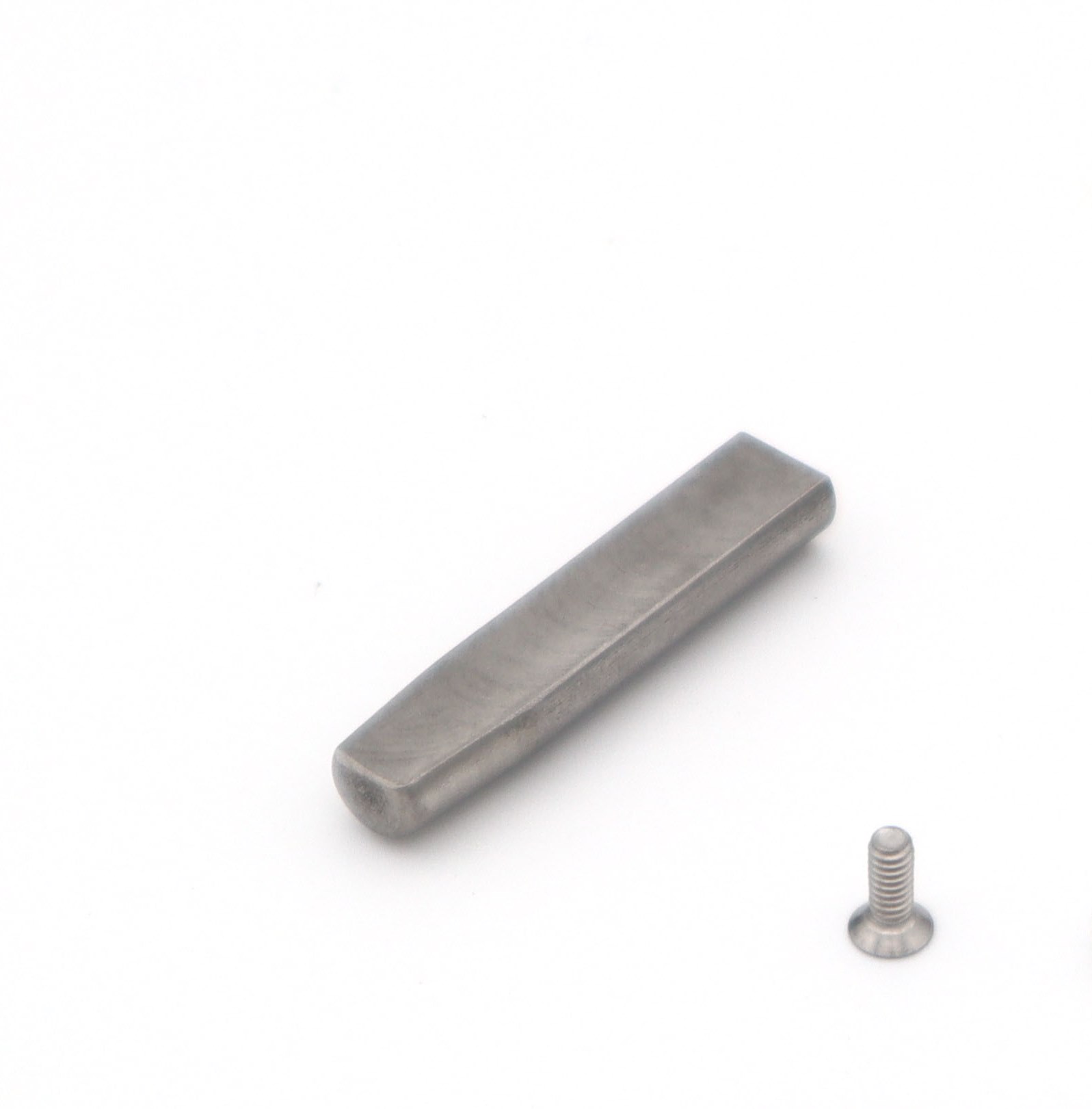 Locking pin backs available on mualcaina.com 🙌🏼 #enamelpins